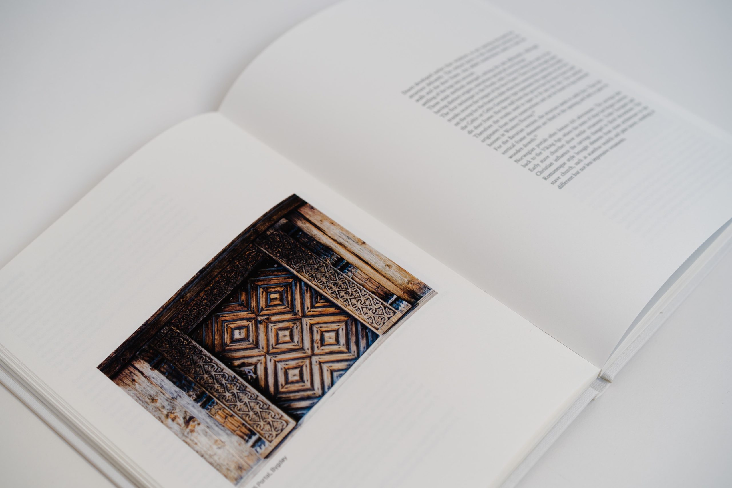 Door_book